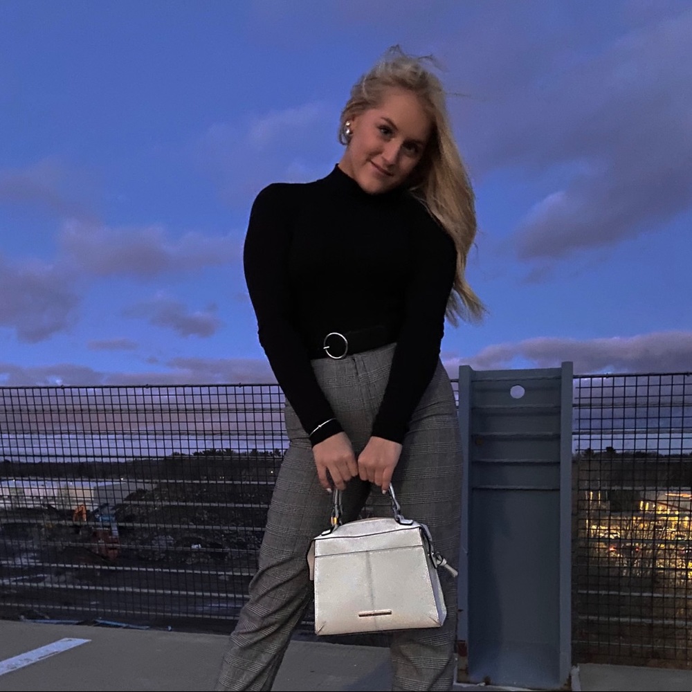 Meet your Posher, Madison